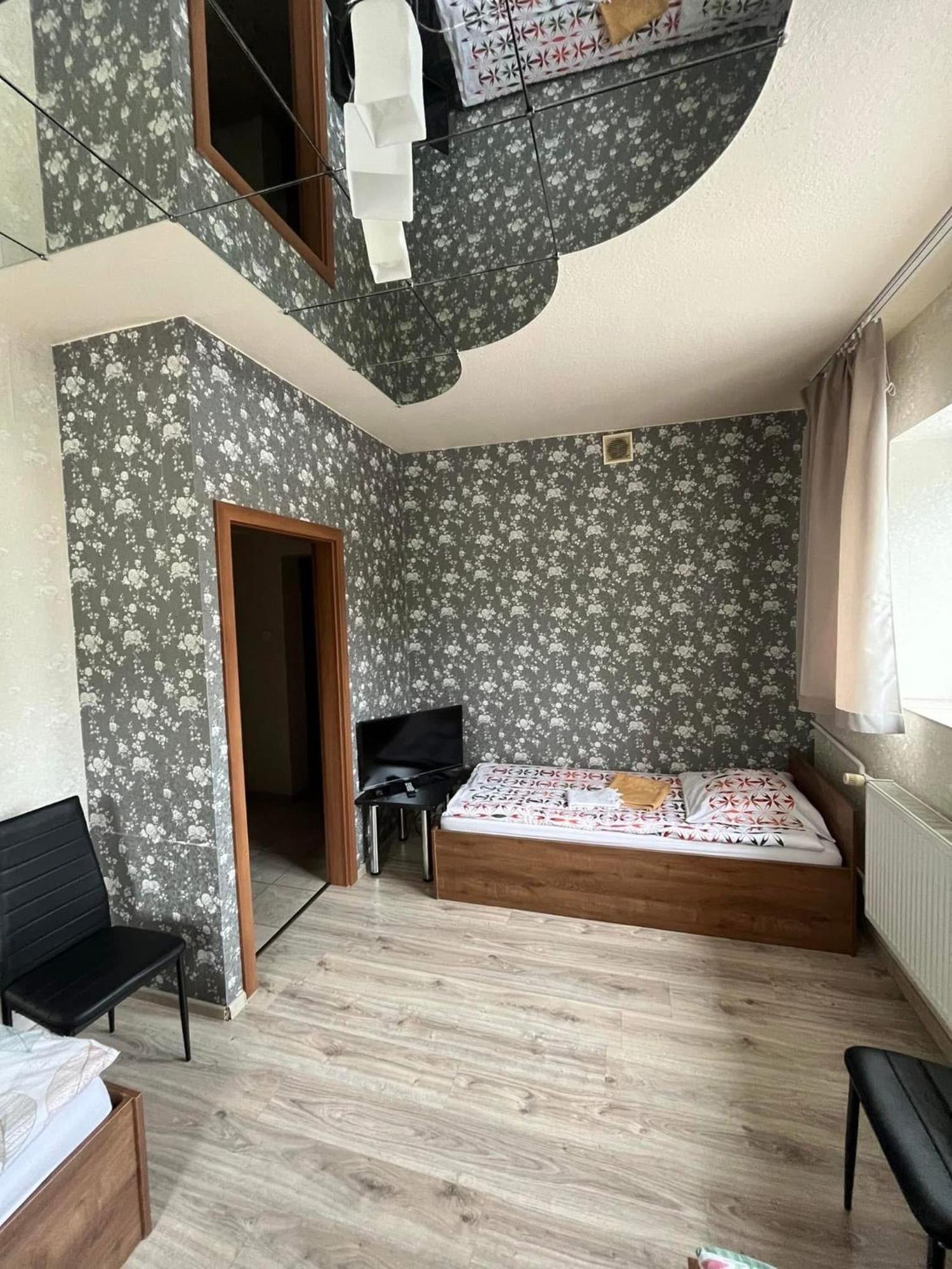 Zajazd Lesny Zakatek Dawniej Zajazd Don Kichot Łódź Exterior foto